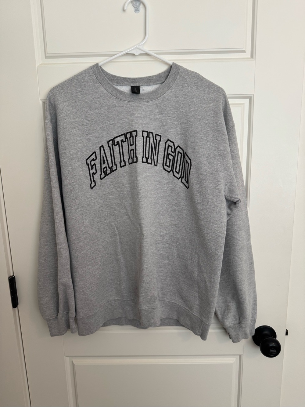 Gildan Gray Crewneck Sweatshirt with "Faith In God" Arch